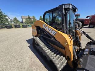 2021 Case TV370B