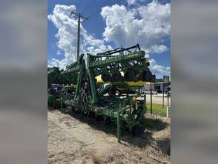 2011 John Deere 1720 CCS