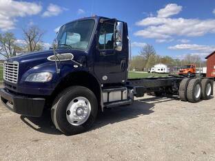 2016 Freightliner BUSINESS CLASS M2 106