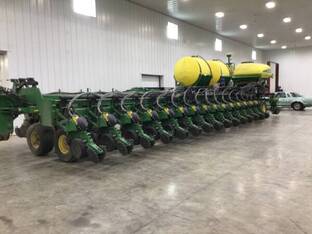 2009 John Deere DB90