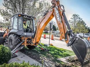 2024 Case Backhoe Loaders 580SV Construction King™