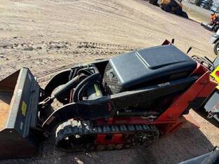 2000 Toro DINGO TX420