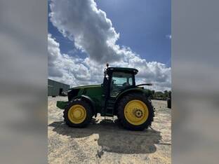 2014 John Deere 7210R