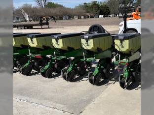 2006 John Deere 1730