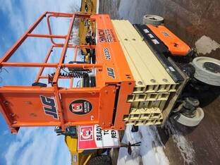 2025 JLG ES2632