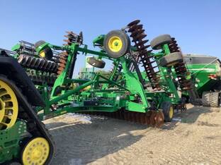 2023 John Deere 2660VT