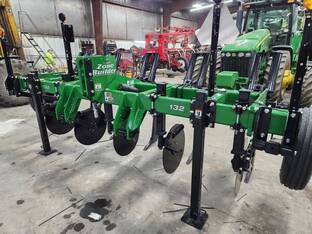 2025 Unverferth ZONEBUILDER 132