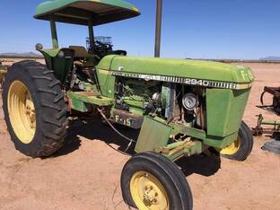 1979 John Deere 2840