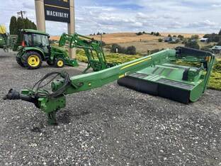2015 John Deere 830