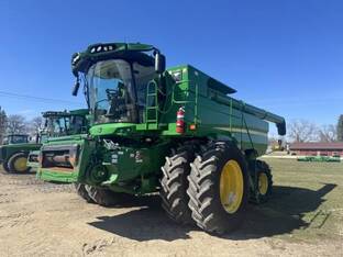 2023 John Deere S780