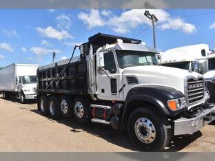 2005 Mack GRANITE CV713