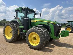 2024 John Deere 8R 340