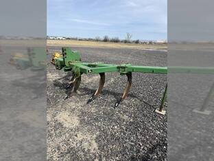 2001 John Deere 915