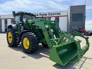 2023 John Deere 7R 230