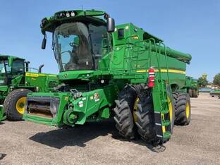 2023 John Deere S780