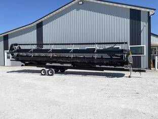 2008 Gleaner 8200-30