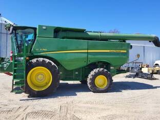 2021 John Deere S760