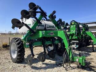 2023 Unverferth 1000