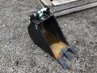 Misc 9” BACKHOE BUCKET