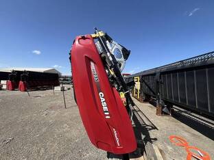 2023 MacDon Industries FD235