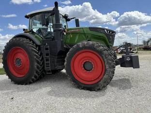 2025 Fendt 1042 VARIO