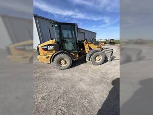 2017 Caterpillar 906M
