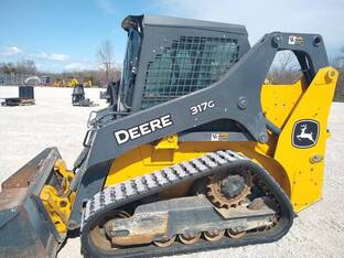 2019 John Deere 317