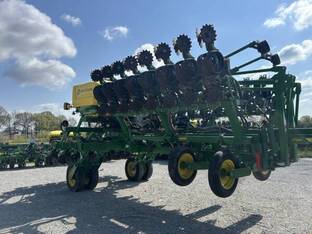 2022 John Deere 1795