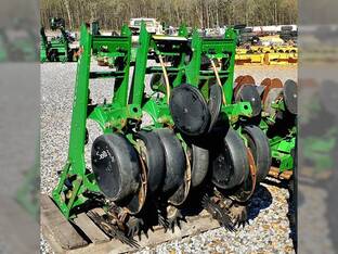 John Deere ROW UNITS