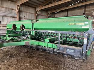 1999 John Deere 1560