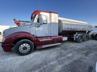 2010 Freightliner COLUMBIA 120