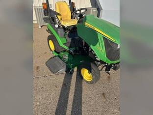 2015 John Deere 1025R