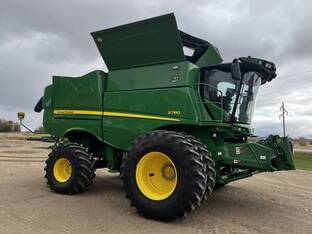 2022 John Deere S780