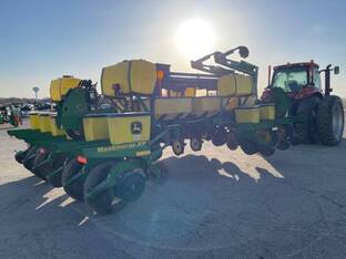 2011 John Deere 1770