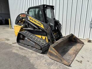 2014 New Holland C238