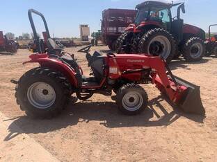 2022 Mahindra 1626 HST