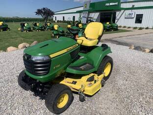 2016 John Deere X730