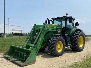 2017 John Deere 6175R