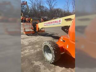 2019 JLG 600S