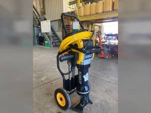 2024 DeWalt D25980K