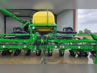 2023 John Deere 1725 CCS