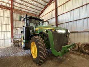2023 John Deere 8R 250