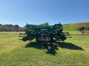 2021 Great Plains BD 7600