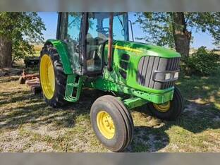 2010 John Deere 6430