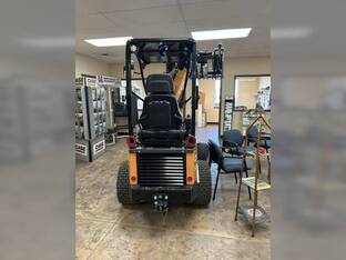 2024 Case Small Articulated Loaders SL12 TR