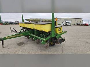 2001 John Deere 1750