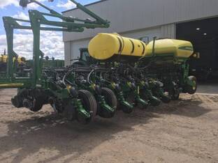 2018 John Deere 1775NT