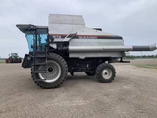 2002 Gleaner R72