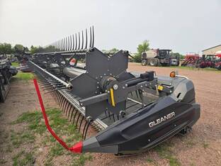 2023 Gleaner 9330