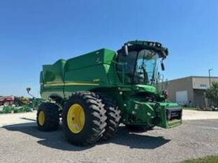 2022 John Deere S780